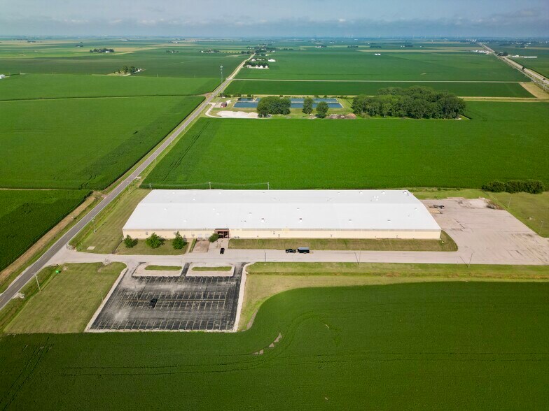 More Photos Of 970 W North St, Warrensburg Manufacturing For Sale