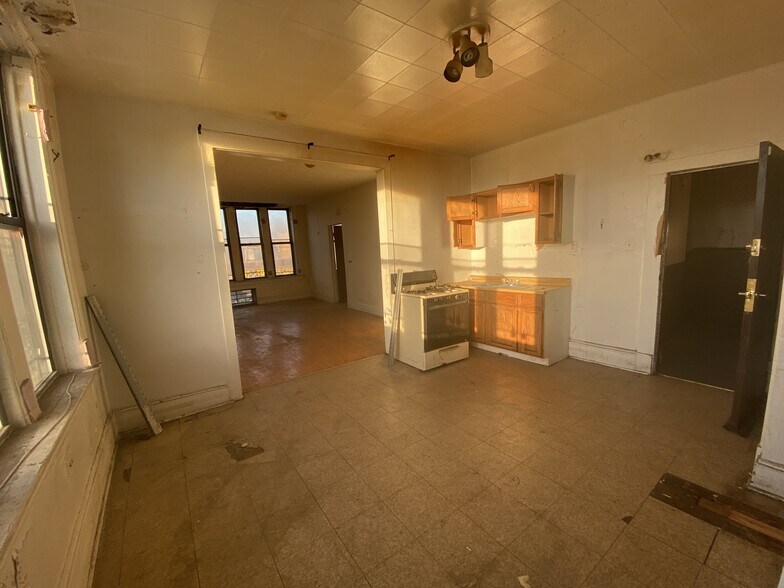 More Photos Of 233-241 E 115th St, Chicago Storefront Retail Residential For Sale