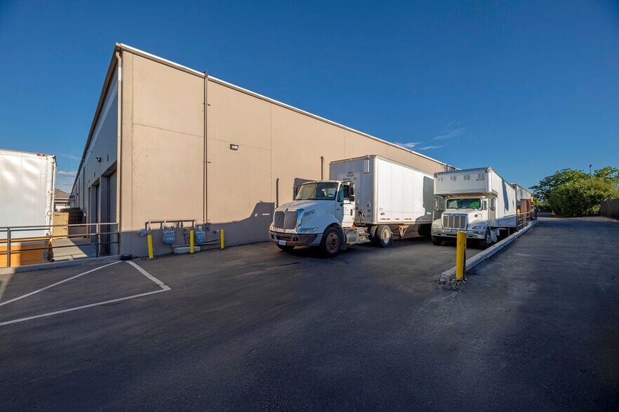 More Photos Of 4900-4904 Ampere Dr, Reno Distribution For Lease