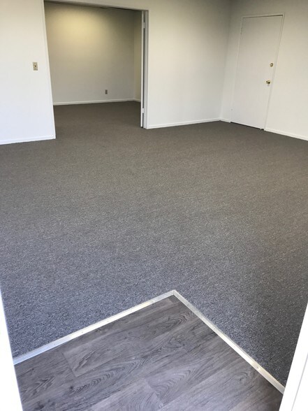 More Photos Of 575 Dawson Dr, Camarillo Service For Lease