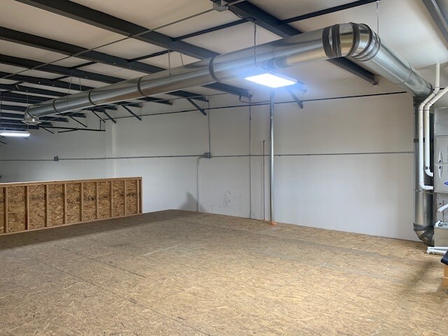 More Photos Of 332 Mountain View Dr, Johnstown Warehouse For Lease