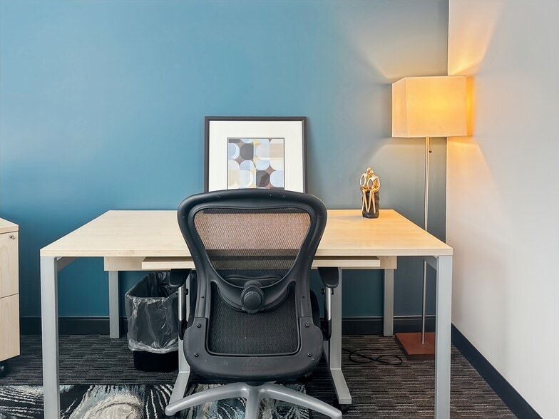 More Photos Of 1455 NW Leary Way, Seattle Coworking Space