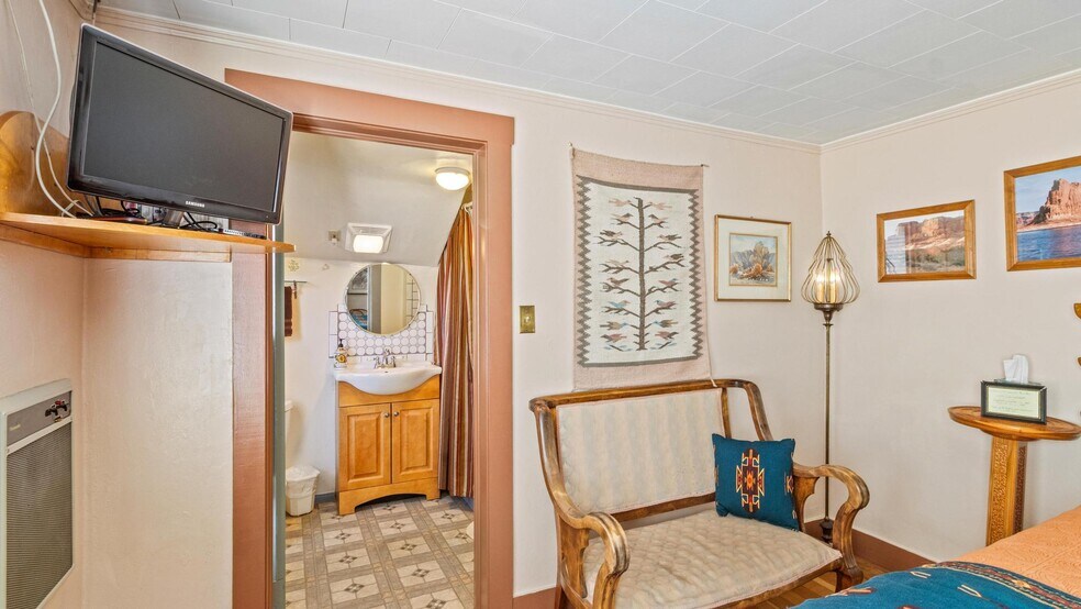 More Photos Of 295 N Main St, Glendale Hospitality For Sale