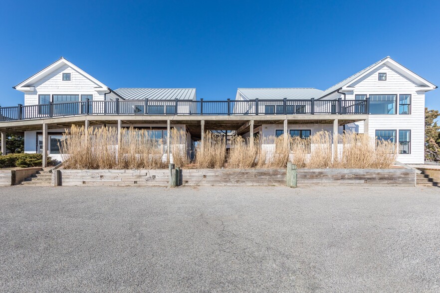 Primary Photo Of 478 W Lake Dr, Montauk Storefront Retail Office For Sale