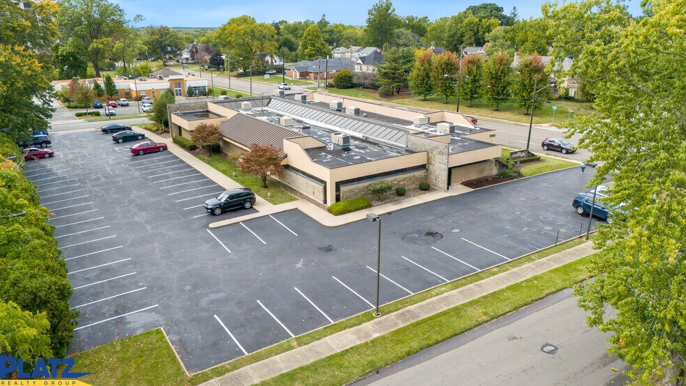 More Photos Of 1700 E Market St NE, Warren Medical For Lease