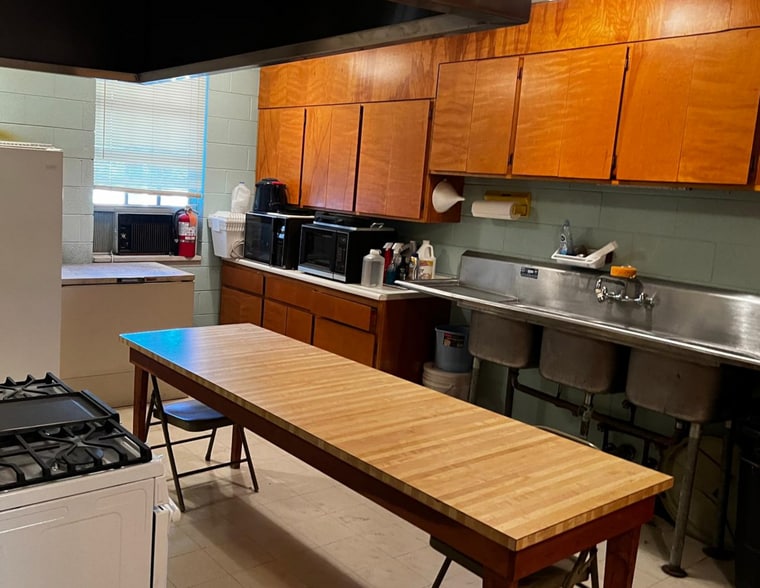 More Photos Of 309 Tibet Ave, Savannah Specialty For Sale