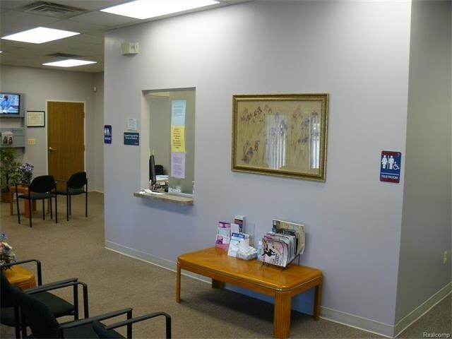 More Photos Of 27500 Hoover Rd, Warren Medical For Lease