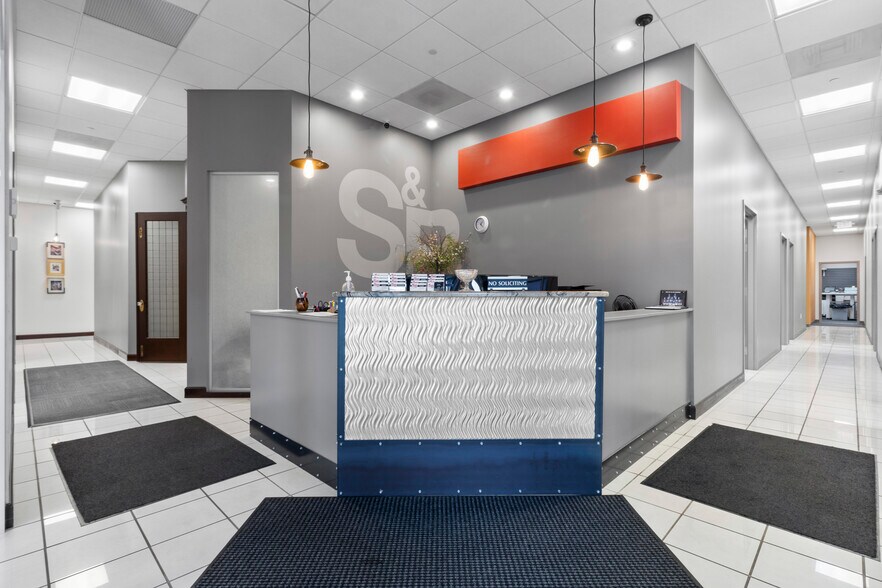 8740 E 30th St, Indianapolis, IN 46219 Flex/R&D For Lease