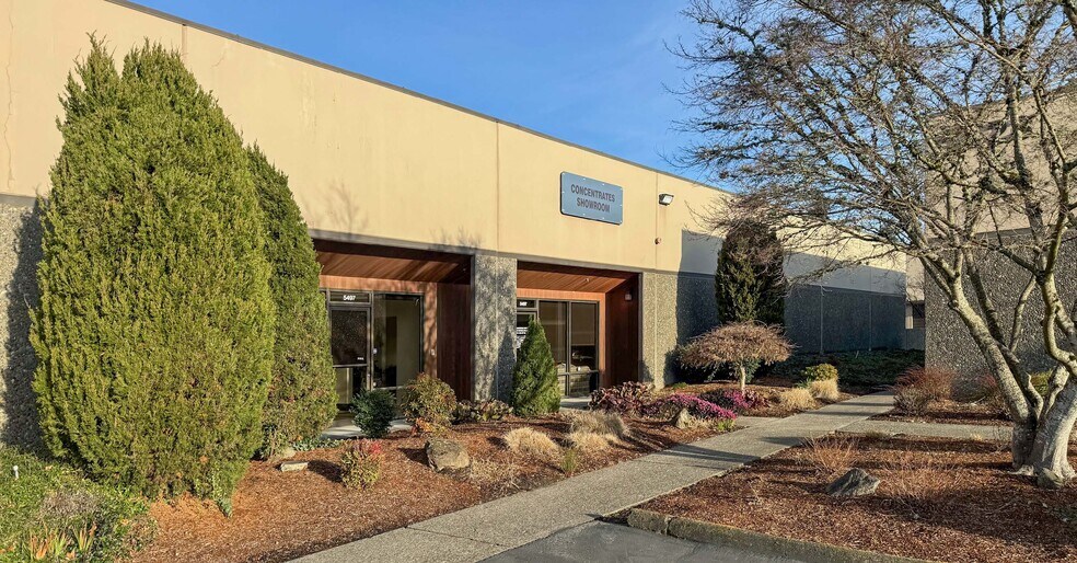 Primary Photo Of 5497 SE International Way, Milwaukie Warehouse For Lease