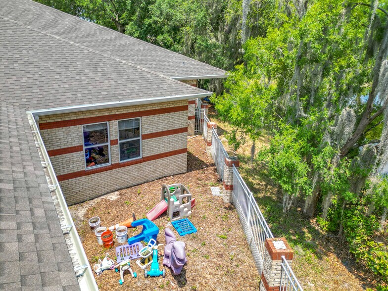 More Photos Of 1001 Greenwood Blvd, Lake Mary Daycare Center For Lease