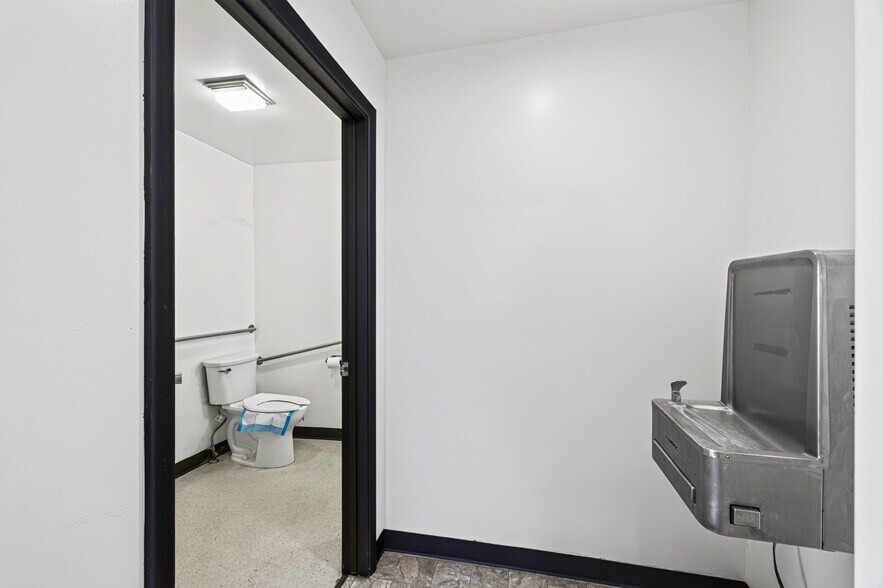 More Photos Of 1501 Lamoille Hwy, Elko Medical For Sale