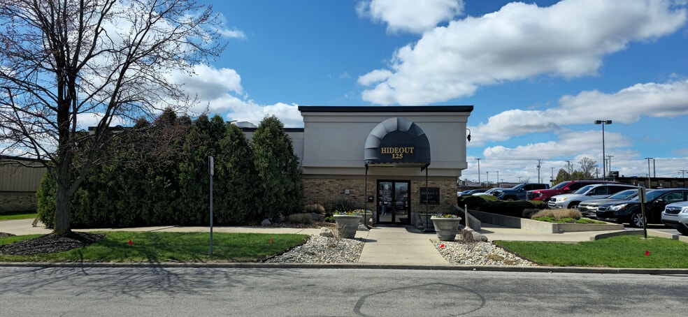 More Photos Of 10200 Coldwater Rd, Fort Wayne Unknown For Lease