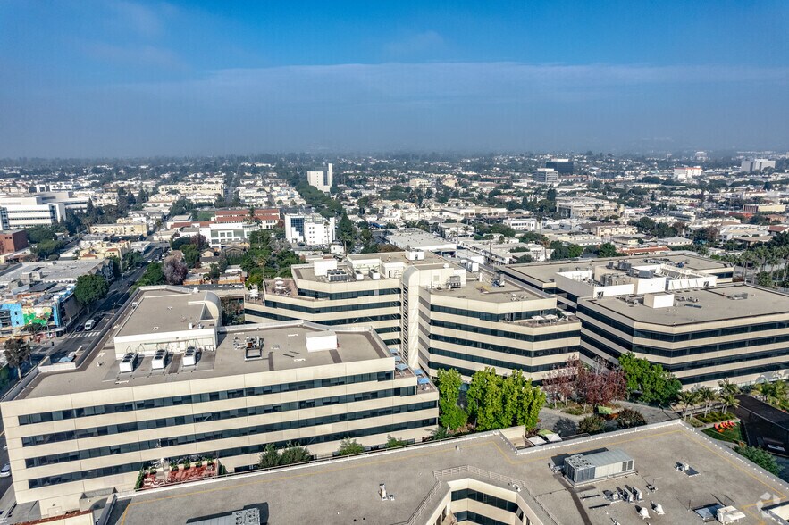 More Photos Of 2401 Colorado Ave, Santa Monica Unknown For Lease