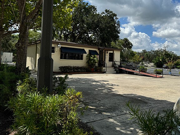 More Photos Of 129 W Packwood Ave, Maitland Medical For Lease