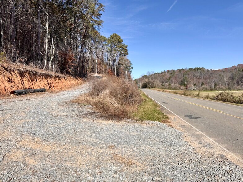More Photos Of 536 Vayhaus Trl, Ellijay Specialty For Sale
