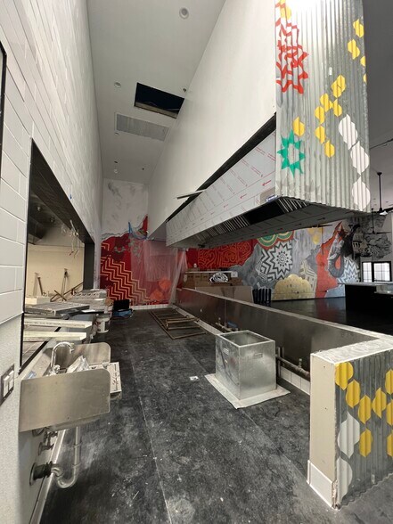 More Photos Of 13002-13006 Philadelphia St, Whittier Office For Lease