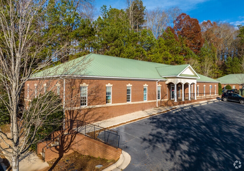 Primary Photo Of 225 Millard Farmer Industrial Blvd, Newnan Office For Lease