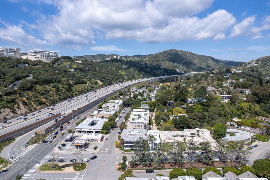 More Photos Of 815 Moraga Dr, Los Angeles Medical For Sale