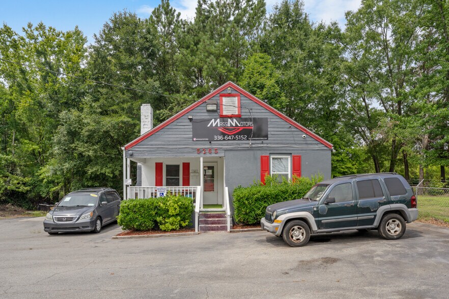 More Photos Of 5265 N Roxboro St, Durham Freestanding For Lease