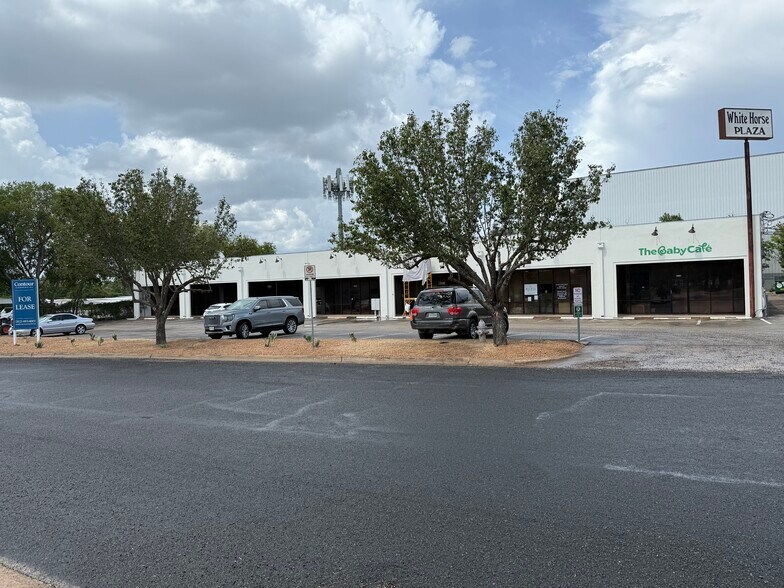 More Photos Of 2110 Whitehorse Trl, Austin Unknown For Lease