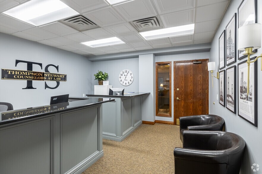 More Photos Of 41000 W 7 Mile Rd, Northville Office For Sale