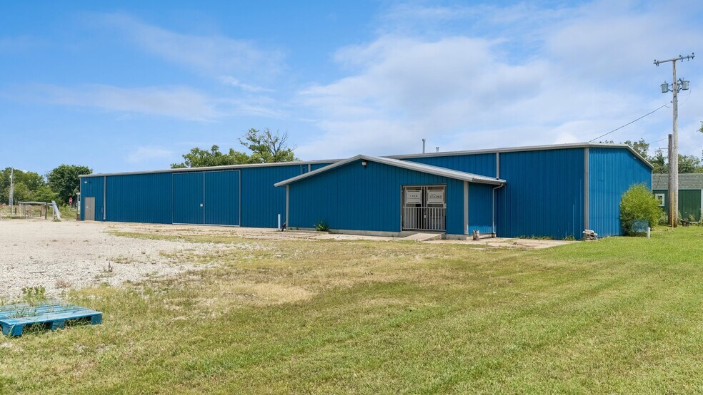 Primary Photo Of 1422 E Fairview Ave, Nowata Industrial For Sale