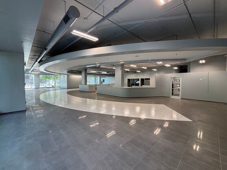 Primary Photo Of 645-659 W Randolph St, Chicago Apartments For Lease