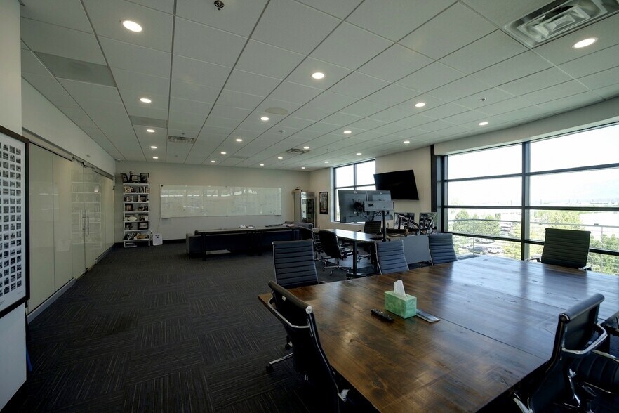 More Photos Of 450 N 1500 W, Orem Office For Lease