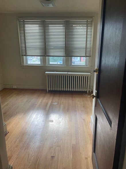 More Photos Of 2303 15th St, Troy Storefront For Sale