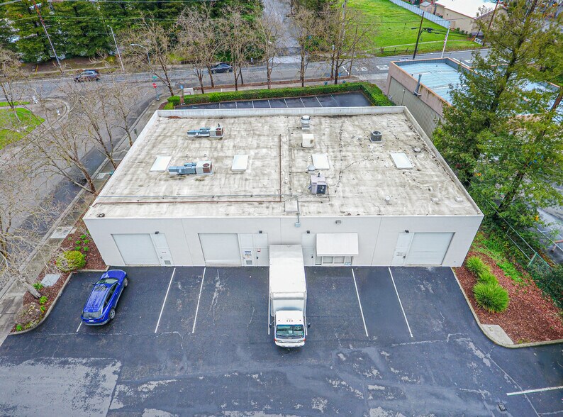 More Photos Of 1800 Empire Industrial Ct, Santa Rosa Flex For Sale