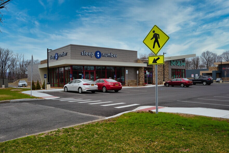 More Photos Of 2627 South Rd, Poughkeepsie Unknown For Lease