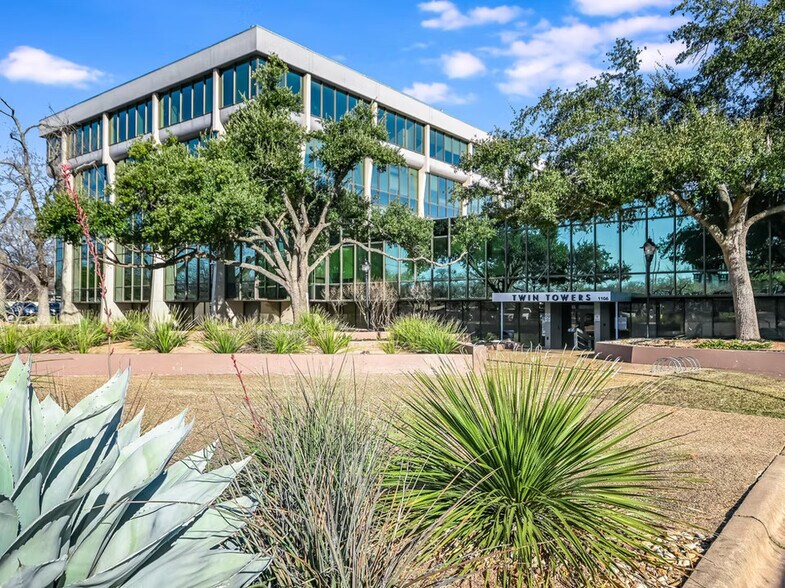 More Photos Of 1106 Clayton Ln, Austin Coworking Space