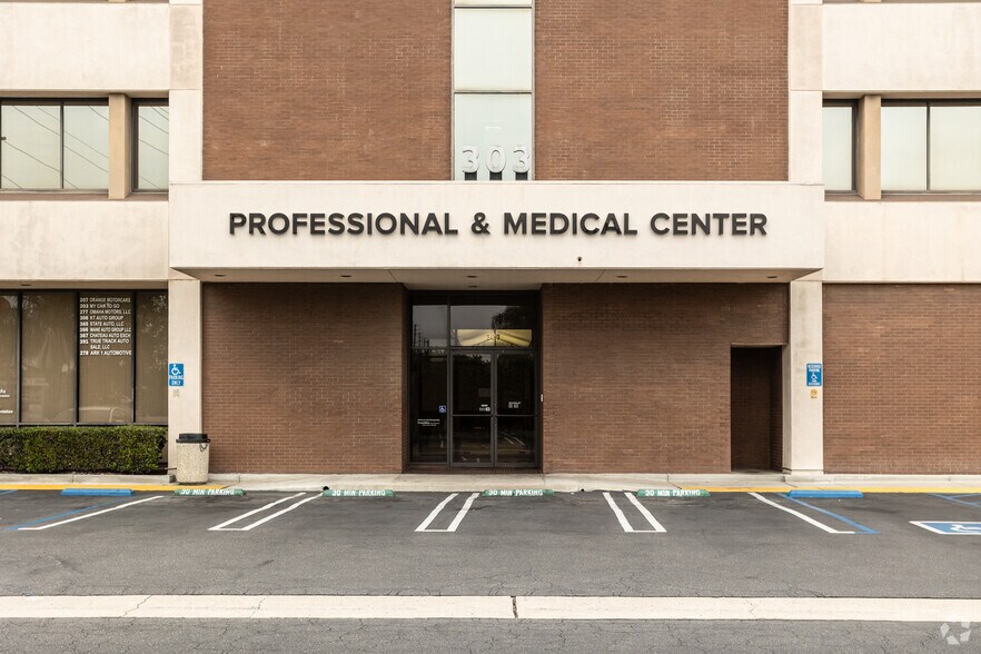 More Photos Of 303 W Katella Ave, Orange Medical For Lease