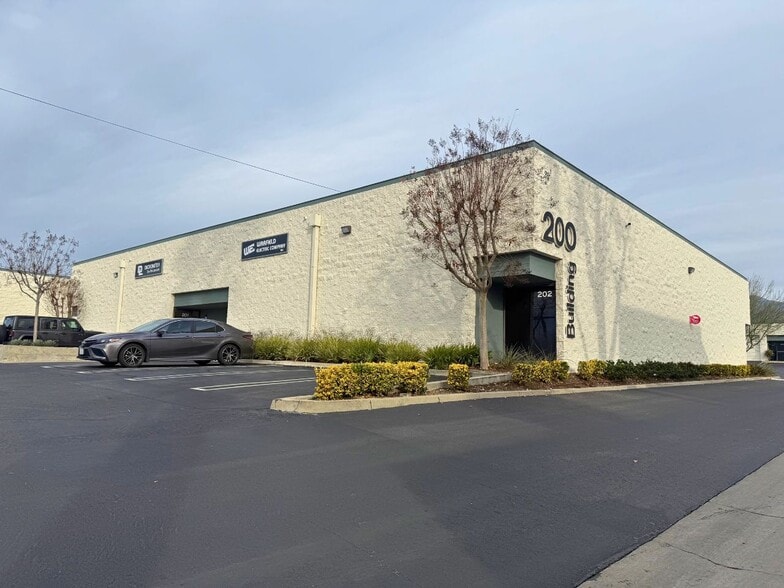 More Photos Of 1495 W 9th St, Upland Warehouse For Lease
