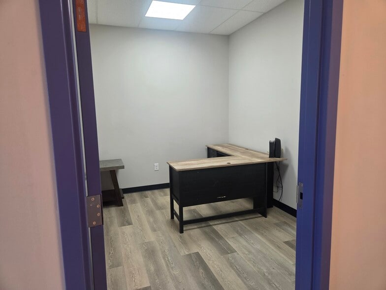 More Photos Of 3275 North McDonald Street, McKinney Distribution For Lease
