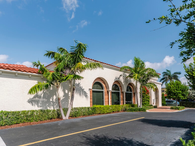 More Photos Of 880 E Palmetto Park Rd, Boca Raton Storefront Retail Office For Sale