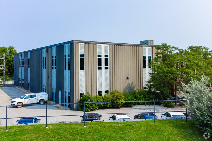 More Photos Of 62 Steacie Dr, Ottawa Coworking Space