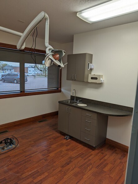 More Photos Of 204 Star Mankato MN 56001 st, Mankato Office For Sale