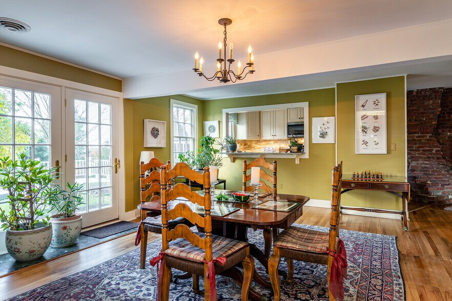 More Photos Of 4258 Route 44, Millbrook Restaurant For Sale