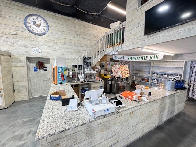 More Photos Of 2267 Crompond Rd, Cortlandt Manor Freestanding For Sale