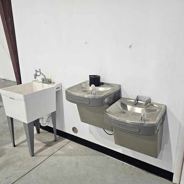 More Photos Of 925 Biscayne Blvd, Deland Airplane Hangar For Sale