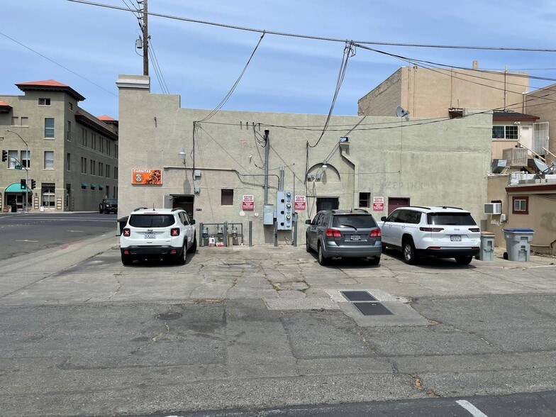 More Photos Of 800-806 Main St, Woodland Storefront For Sale