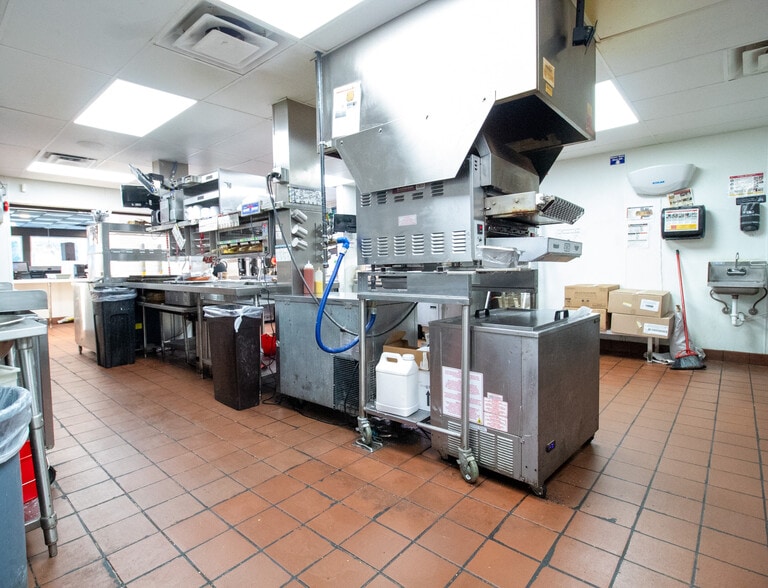 More Photos Of 504 W Vine St, Kissimmee Restaurant For Sale
