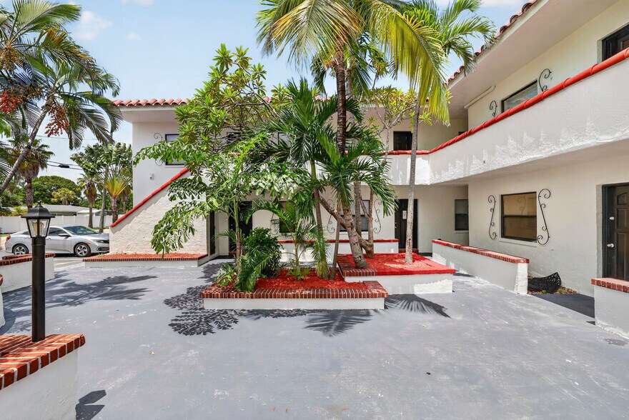 More Photos Of 2300 NE 6th Ave, Wilton Manors Apartments For Lease