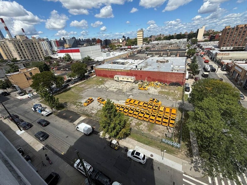 Primary Photo Of 22-01 40th Ave, Long Island City Land For Lease