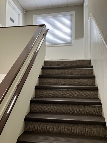 More Photos Of 131 Main St, East Rockaway General Retail For Sale