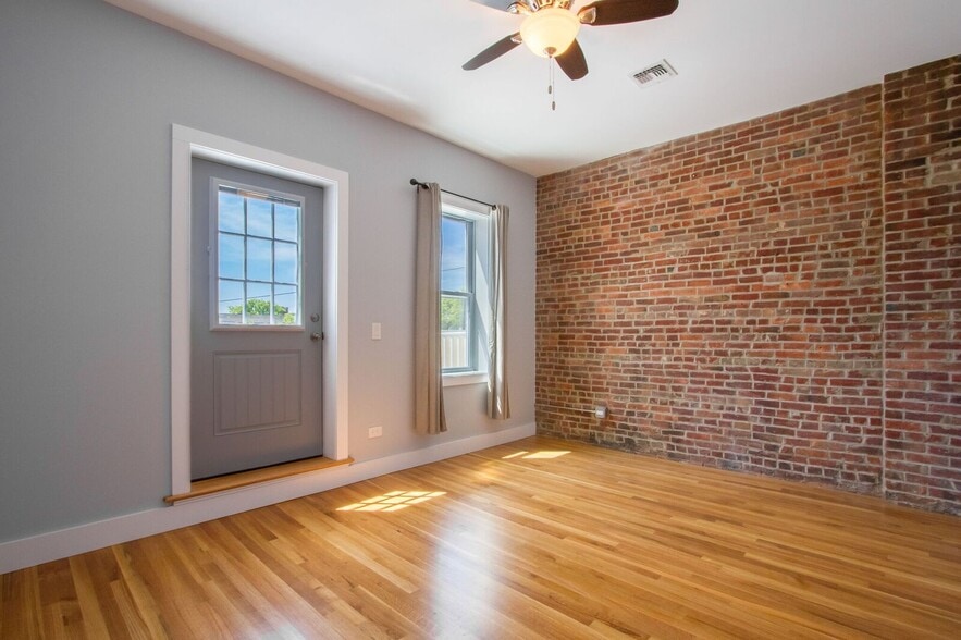 More Photos Of , Red Bank General Retail For Sale