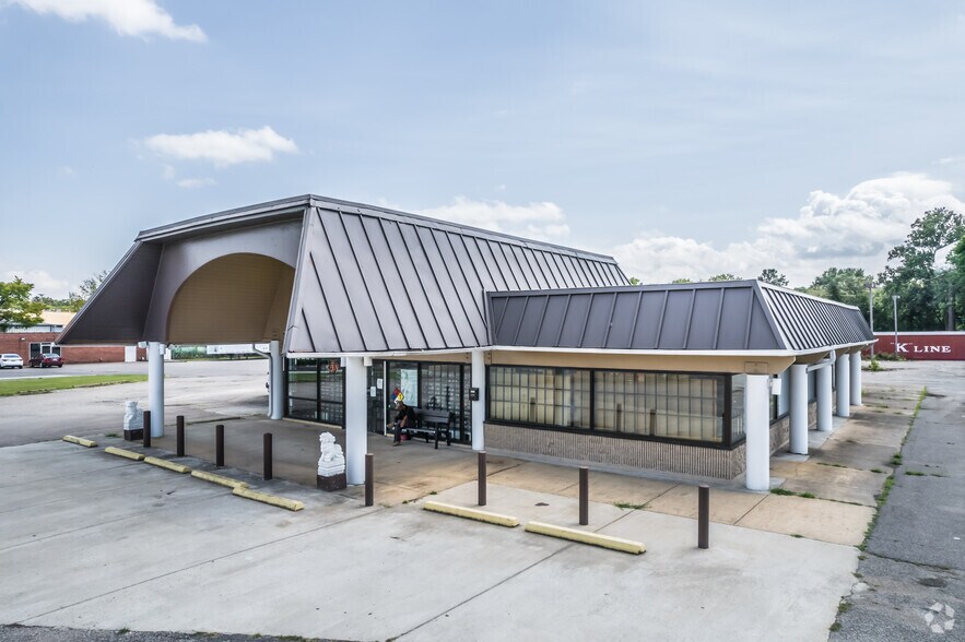 More Photos Of 5033 Summer Ave, Memphis Restaurant For Sale