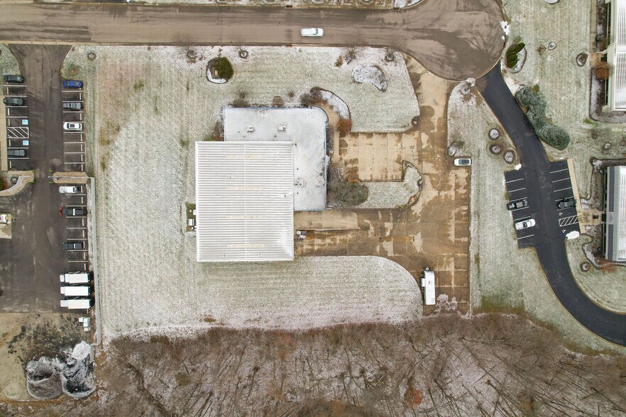 More Photos Of 143 Commerce Blvd, Loveland Warehouse For Sale