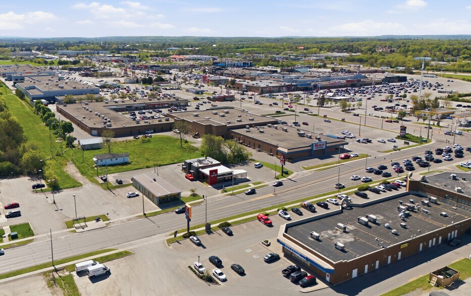 More Photos Of 350 N Front St, Belleville General Retail For Sale